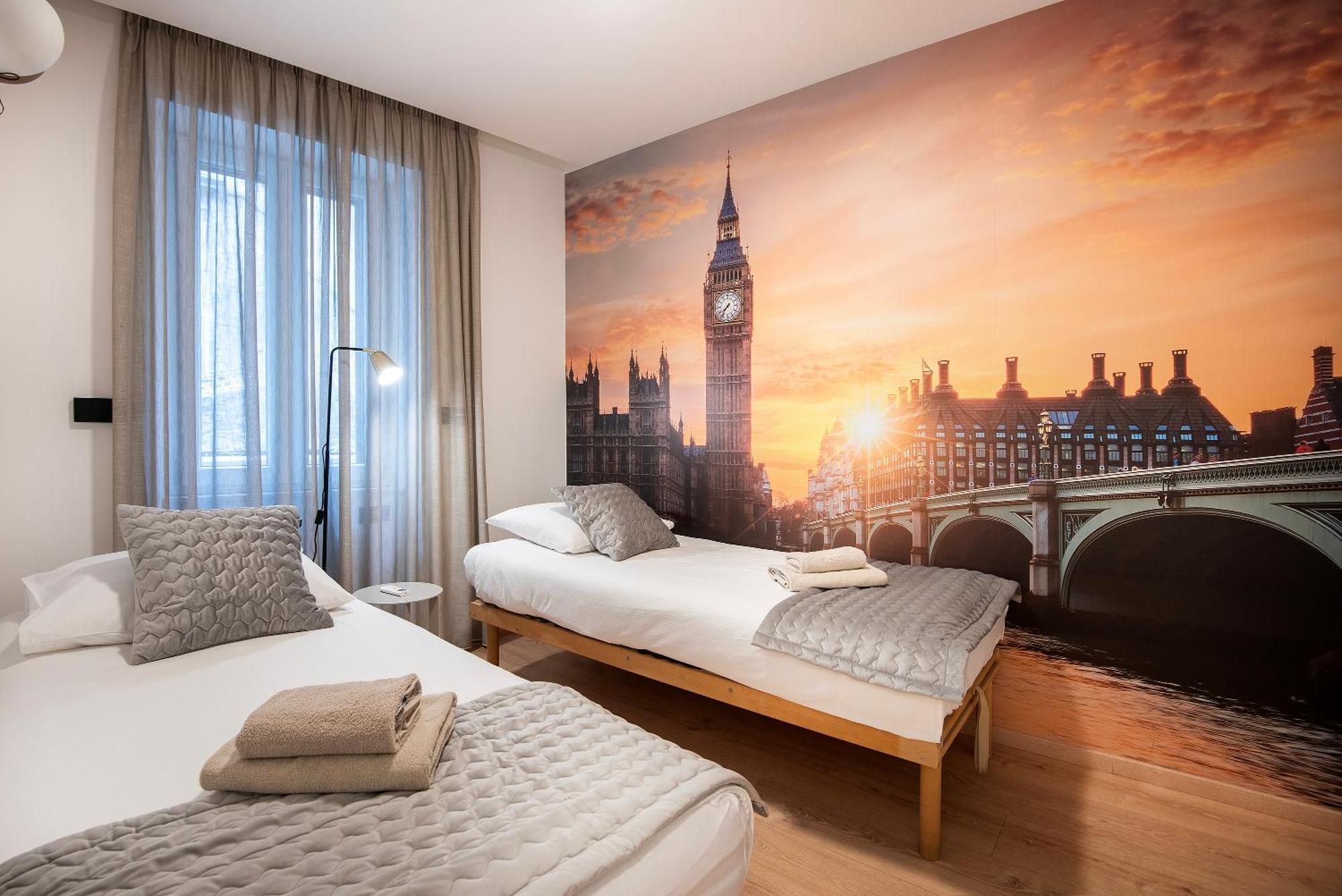Arta Apartments City Center - With Private Parking พูลา ภายนอก รูปภาพ