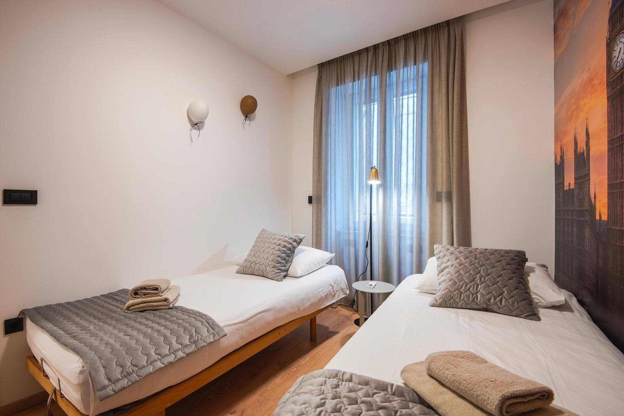 Arta Apartments City Center - With Private Parking พูลา ห้อง รูปภาพ